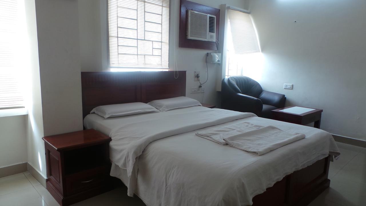 Kooloth Lake View Residency Hotel Coimbatore Exterior photo
