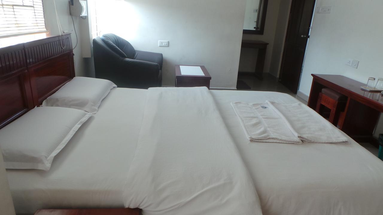 Kooloth Lake View Residency Hotel Coimbatore Exterior photo